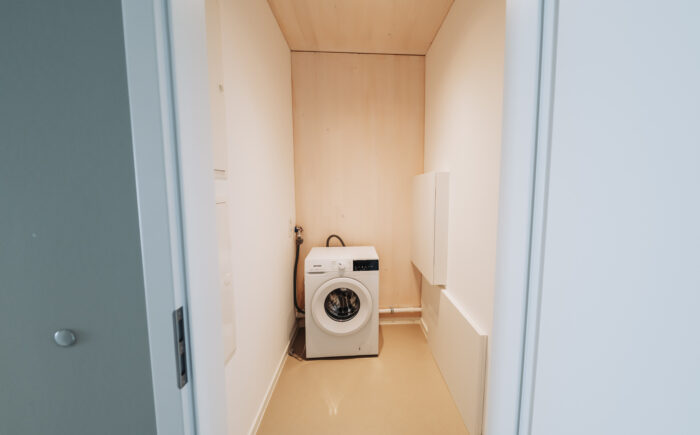 WG Zimmer Gießen günstig, günstiges Zimmer Gießen, billige Studentenwohnung Gießen, günstige WG Wohnung Gießen, WG Zimmer mieten Gießen günstig, günstige Mietwohnung Gießen, günstiges Wohnen für Studenten, Studentenwohnung günstig mieten, Studentenapartment günstig Gießen, günstiges Apartment Gießen Innenstadt, WG Zimmer unter 400 Euro, WG Zimmer unter 450 Euro, WG Zimmer unter 500 Euro, WG Zimmer unter 550 Euro, WG Zimmer unter 600 Euro, WG Zimmer unter 650 Euro, WG Zimmer unter 700 Euro, günstige Miete für Studenten, günstiges Zimmer inklusive Nebenkosten, günstige Warmmiete Gießen, günstige All-Inclusive-Wohnung, All-Inclusive-Zimmer Gießen, WG Zimmer inklusive Strom, WG Zimmer inklusive WLAN, günstige Wohnung inklusive Strom und Wasser, möbliertes WG Zimmer günstig, günstige möblierte Wohnung Gießen, günstige Wohnung mit Möbeln, günstiges Einzelzimmer Gießen, günstiges Zimmer für eine Person, günstiges Studio Apartment, günstige Einzimmerwohnung Gießen, günstige 1-Zimmer-Wohnung, günstiges Apartment für Studenten, bezahlbare Wohnung für Studenten, bezahlbare WG in Gießen, preiswerte Studentenwohnung, günstige Unterkunft für Studenten, günstige Unterkunft zum Studienstart, günstiges Zimmer für Erstsemester, günstige Wohnung für Erstsemester, günstiges Zimmer für Bachelorstudenten, günstige Wohnung für Masterstudenten, günstiges Zimmer für internationale Studenten, günstige WG für internationale Studenten, günstige Wohnung für Erasmus-Studenten, günstige Studentenunterkunft Gießen, günstiges Zimmer in Uni-Nähe, günstige Wohnung nahe Universität Gießen, günstige WG nahe JLU, WG Zimmer JLU Gießen, Wohnung für JLU Studenten, Wohnung für THM Studenten Gießen, günstige WG nahe THM, günstiges Zimmer nahe Campus, günstiges Apartment nahe Campus, WG Zimmer in der Nähe der Uni, Studentenwohnung Innenstadt Gießen, günstige Wohnung Gießen Zentrum, WG Zimmer Gießen Zentrum, günstige Wohnung nahe Bahnhof Gießen, günstige WG mit guter Verkehrsanbindung, günstige Wohnung mit Balkon Gießen, günstiges Apartment mit Küche, günstiges WG Zimmer mit Gemeinschaftsküche, günstiges Zimmer mit Waschmaschine, günstiges Zimmer mit Internet, günstiges Zimmer mit Pauschalmiete, günstige Wohnung ohne zusätzliche Nebenkosten, günstige Wohnung provisionsfrei, WG Zimmer provisionsfrei Gießen, günstige Wohnung direkt vom Vermieter, günstiges Zimmer privat mieten, günstige Wohnung ohne Makler, Wohnung ohne Mindestmietdauer, unbefristete günstige Mietwohnung, günstige Wohnung auf Zeit, günstiges Zimmer für ein Semester, günstige Unterkunft für ein Semester, kurzfristig günstiges Zimmer mieten, WG Zimmer ab sofort verfügbar, günstige Wohnung ab sofort, WG Zimmer zum Wintersemester, günstiges Zimmer zum Sommersemester, günstige Wohnung zum Semesterbeginn, WG Zimmer für Studenten 2026, Wohnung für Studenten Wintersemester 2026, günstige Unterkunft für Austauschstudenten, günstiges Zimmer für Pendler, günstiges Apartment für Singles, günstiges Zimmer für junge Erwachsene, günstige Wohnung für Azubis, günstige Unterkunft für Praktikanten, günstige Wohnung für Berufseinsteiger, günstige WG für Studierende, günstiges Zimmer für Studierende, Studenten WG Gießen günstig, private WG Gießen günstig, günstige 3er-WG Gießen, günstige 4er-WG Gießen, günstige 5er-WG Gießen, günstige 6er-WG Gießen, Zimmer in Wohngemeinschaft günstig, WG Zimmer mit eigenem Schreibtisch, möbliertes Zimmer mit Bett und Schrank, WG Zimmer mit eigenem Kühlschrank, günstiges Zimmer mit eigenem Bad, günstige Wohnung mit Einbauküche, günstige Wohnung mit Tiefgarage, günstige Wohnung mit Parkplatz, günstiges Apartment mit Balkon, günstige Wohnung Schiffenberger Weg Gießen, WG Zimmer Schiffenberger Weg, günstige Wohnung Alicenstraße Gießen, WG Zimmer Alicenstraße, günstige Wohnung Seltersweg Gießen, günstiges Zimmer in Gießen Wieseck, günstige Studentenwohnung in Mittelhessen, günstige Mietangebote Gießen, WG Angebote Gießen, Wohnung mieten Gießen günstig, günstiges Wohnen in Gießen, günstige Wohnung für Medizinstudenten Gießen, WG für Medizinstudenten Gießen, günstiges WG Zimmer Medizin, günstige Studentenwohnung Medizin, Zimmer für Medizinstudenten Gießen, Wohnung für Medizinstudierende, günstige Wohnung für Humanmedizin, günstige WG für Humanmedizin-Studenten, WG Zimmer für Humanmedizin-Studenten, günstige Unterkunft für Medizinstudium, Wohnung für Medizin-Erstsemester Gießen, WG für Medizin-Erstis, günstiges Zimmer für Medizin-Erstis, günstiges Apartment für Mediziner, möbliertes WG Zimmer für Medizinstudenten, günstige Wohnung nahe UKGM Gießen, WG nahe UKGM, günstiges Zimmer am Universitätsklinikum Gießen, Wohnung nahe Uniklinik Gießen, WG Zimmer nahe Uniklinik, günstige Unterkunft für Medizinstudenten am UKGM, günstige Wohnung nahe medizinischer Fakultät Gießen, Zimmer für Medizinstudenten nahe Universität, Unterkunft für Medizinstudenten im Wintersemester, günstiges Wohnen für Mediziner, WG für angehende Ärzte, Wohnung für angehende Ärzte Gießen, günstiges Zimmer für Famulanten, Wohnung für Famulatur Gießen, günstige Unterkunft während der Famulatur, möbliertes Zimmer für Famulatur, WG für Famulanten Gießen, günstiges Apartment für Famulanten, günstiges Zimmer für PJ-Studenten, Wohnung für PJ-Studenten Gießen, WG Zimmer für PJ-Studenten, günstige Unterkunft für das Praktische Jahr, möblierte Wohnung für PJ-Studenten, Zimmer während des Praktischen Jahres, günstiges Zimmer für klinische Praktika, Wohnung für medizinische Praktikanten, Unterkunft für Pflegepraktikum Gießen, günstiges Zimmer für Pflegepraktikanten, Wohnung für Zahnmedizinstudenten Gießen, günstige WG für Zahnmedizinstudenten, Zimmer für Zahnmedizin-Studenten, Unterkunft für Zahnmedizinstudium, günstiges Apartment für Zahnmediziner, Wohnung für internationale Medizinstudenten, günstige WG für ausländische Medizinstudenten, Unterkunft für Medizin-Austauschstudenten, günstiges Zimmer für Erasmus-Medizinstudenten, WG für Medizinstudenten nahe Campus, günstige Wohnung für Medizinstudenten nahe Klinik, günstiges Wohnen während des Medizinstudiums, Studentenwohnung für Medizin-Erstis, günstige Unterkunft für klinische Rotation, kurzfristiges Zimmer für Medizinstudierende, möbliertes Apartment für Medizinstudenten, günstige Unterkunft für PJ und Famulatur, günstige Wohnung für Studenten im Gesundheitswesen, günstiges Zimmer für Pflegewissenschaft-Studenten, günstige WG für Biomedizin-Studenten, günstige Wohnung für Biologiestudenten Gießen, günstiges Zimmer für Pharmaziestudenten, günstige WG für Pharmazie-Studenten, günstiges Apartment für Psychologiestudenten Gießen, günstiges Zimmer für Lehramtsstudenten, günstiges WG Zimmer für Wirtschaftsstudierende, Wohnung für internationale Studierende Gießen, günstiges Wohnen für Uni-Mitarbeiter, möblierte Unterkunft für Gaststudenten, Studentenloft Gießen, Studentenloft WG Zimmer, Studentenloft Wohnung mieten